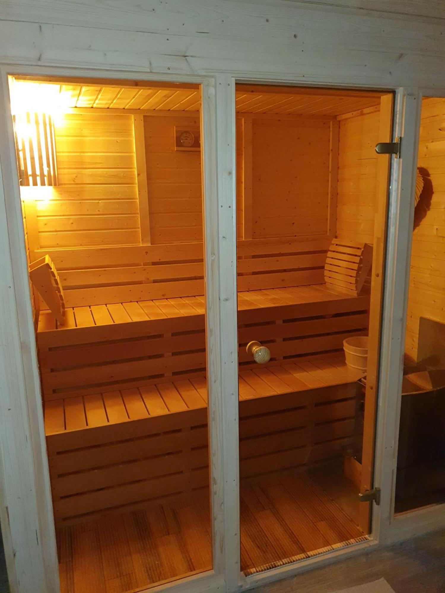 Martensrade Idyllisches-Blockbohlenhaus-Mit-Eigenem-Garten-Und-Sauna-Zum-Wohlfuehlen מראה חיצוני תמונה